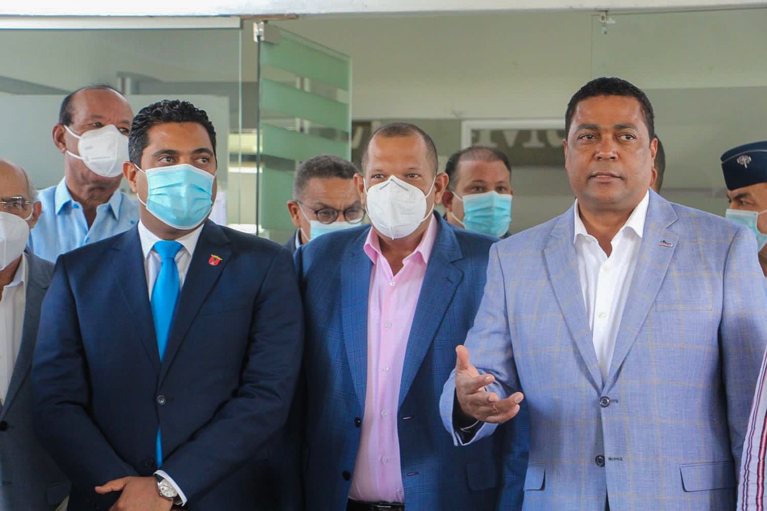 Alcalde Carlos Guzmán exhorta a homólogos dar prioridad a la recogida de residuos sólidos