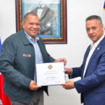 Congreso de EE.UU. y el estado de New Jersey reconocen alcalde Carlos Guzmán