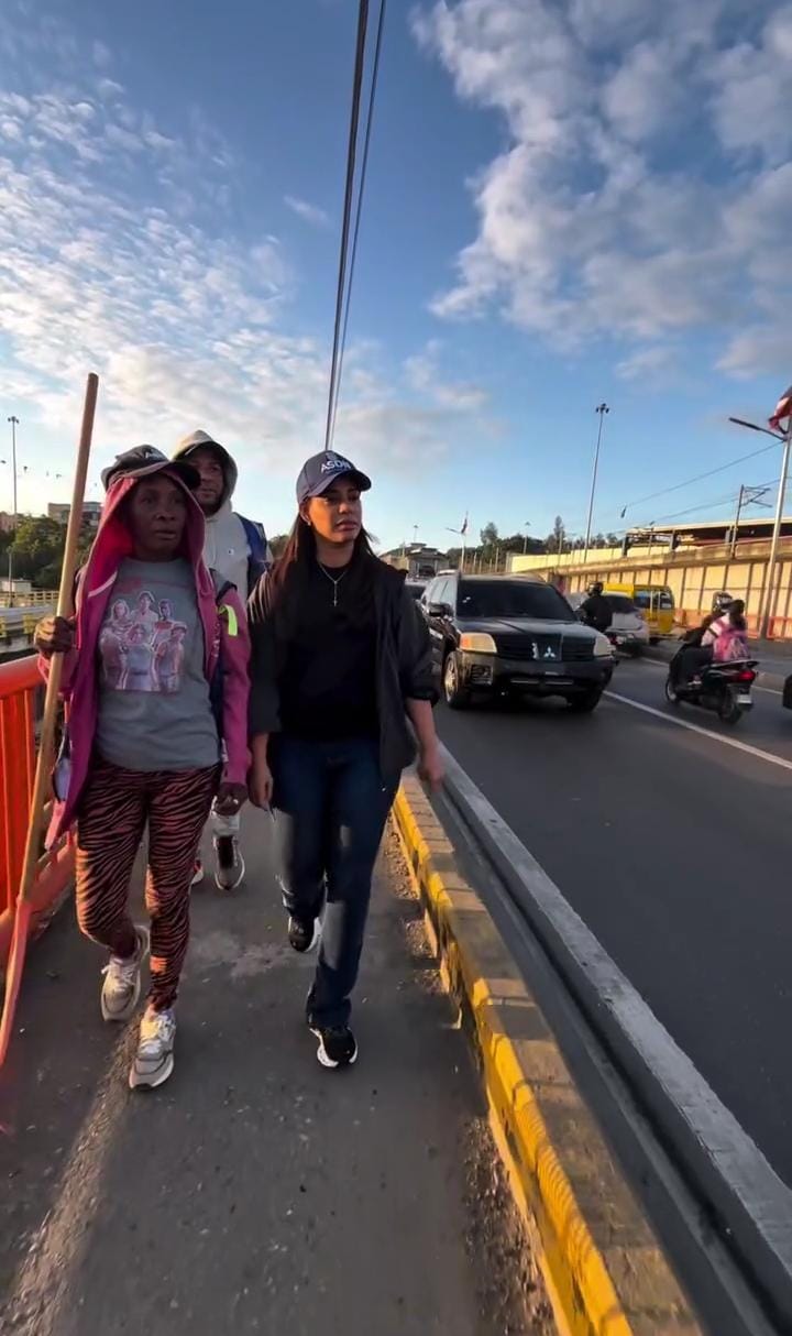 Alcaldesa Betty Gerónimo supervisa jornadas de limpieza de noche y madrugada