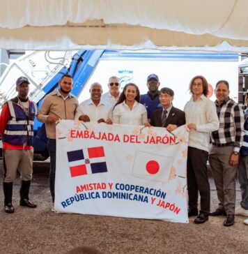 ASDN recibe dos camiones recolectores donados por embajada de Japón
